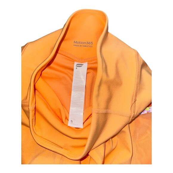 Fabletics Trinity Motion365 small Mid-Rise Pocket bike Shorts 5” activewear - Picture 4 of 5